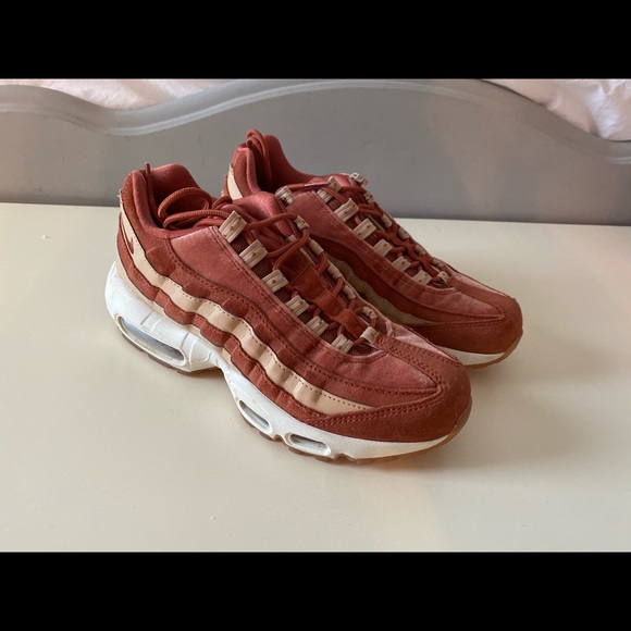 Nike Shoes - Nike 95 Air Maxes